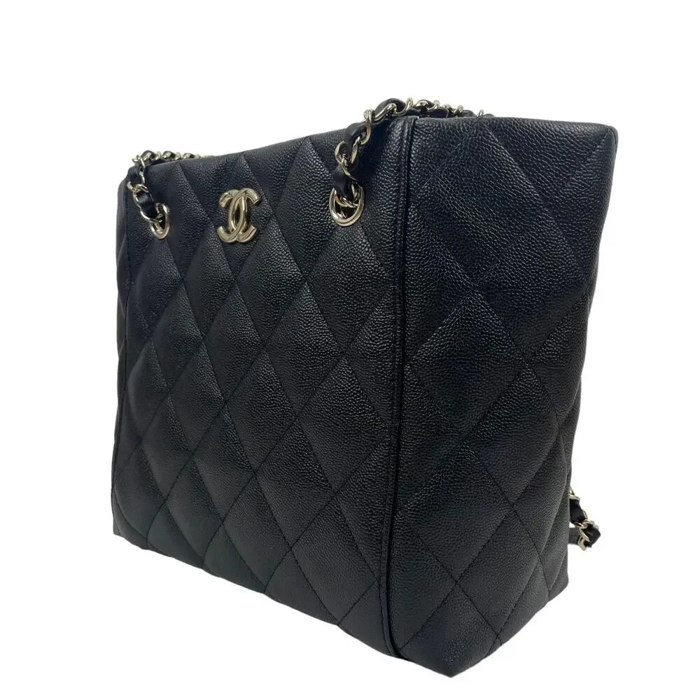 CHANEL 2023 quilted